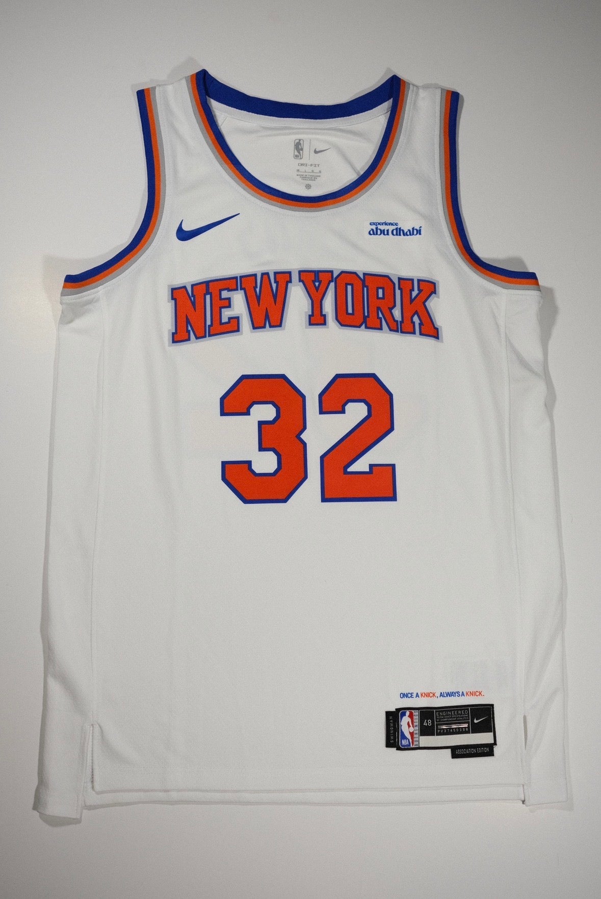 Karl-Anthony Towns Signed New York Knicks Authentic Nike Jersey (JSA)