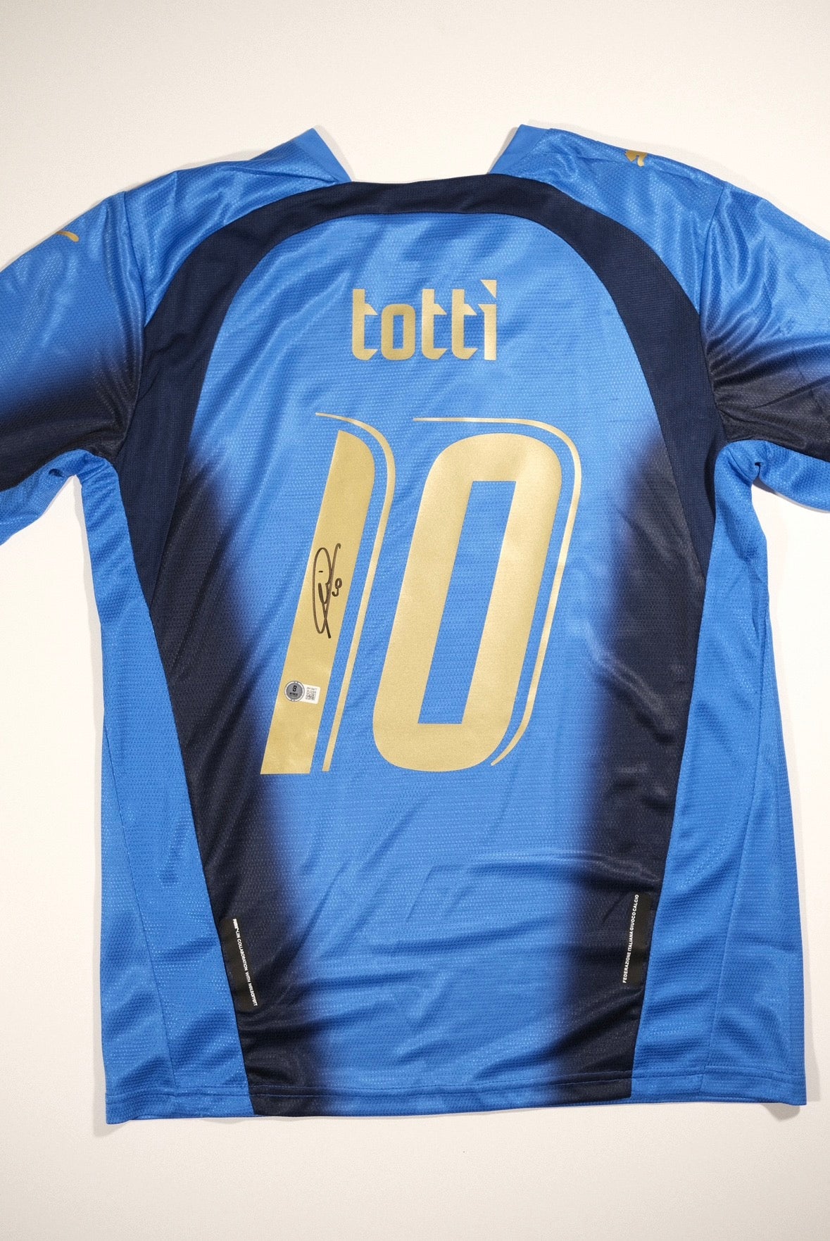 Francesco Totti Signed Italy National Team Puma Blue Jersey #10 (Beckett Authenticated)
