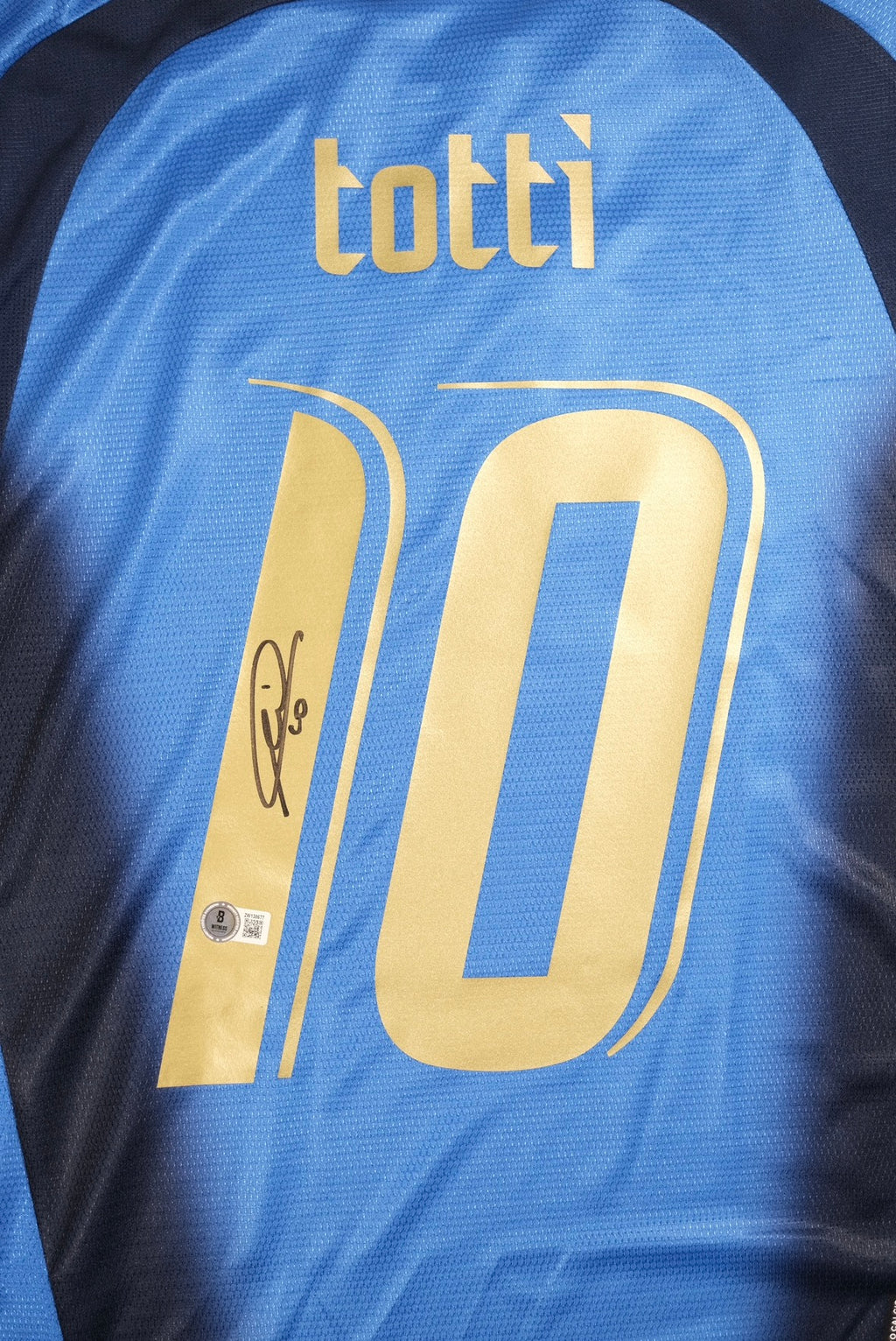 Francesco Totti Signed Italy National Team Puma Blue Jersey #10 (Beckett)